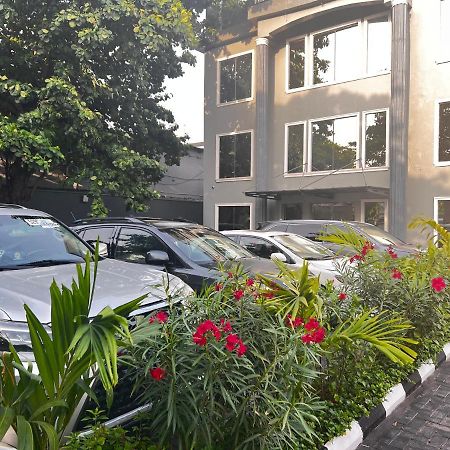 לגוס De Rigg Place Embassy מראה חיצוני תמונה